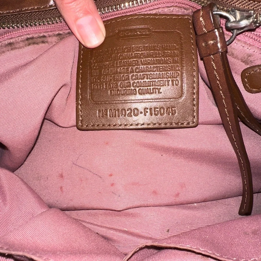 Coach leather shoulder bag f15045